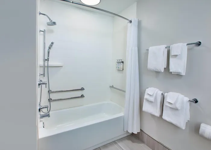 Holiday Inn Express Hotel & Suites West Monroe By Ihg
